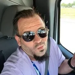 OnlyFans cuenta jeepguy913 avatar 1