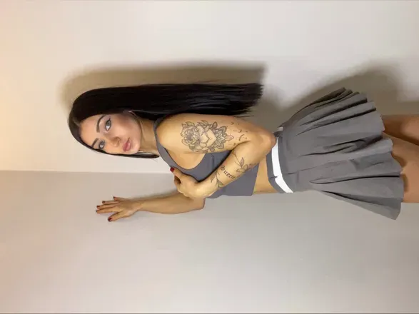 OnlyFans cuenta doll_luna header 2