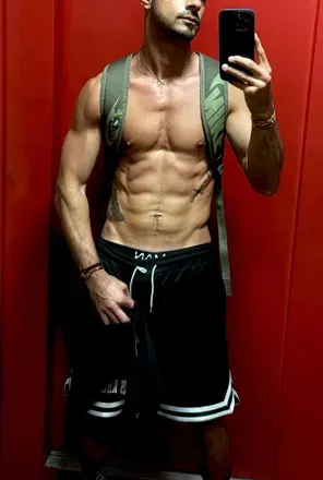 OnlyFans cuenta youliveonce2023 avatar 1