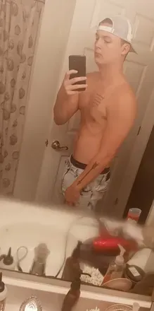 OnlyFans cuenta its_gavinc434 header 2