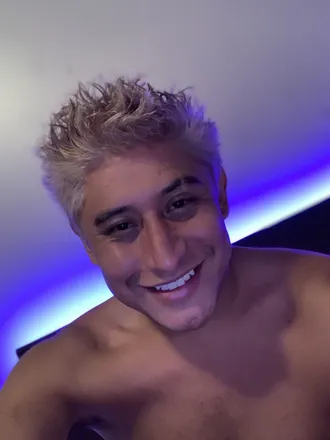 OnlyFans account  izzy_tho header 2