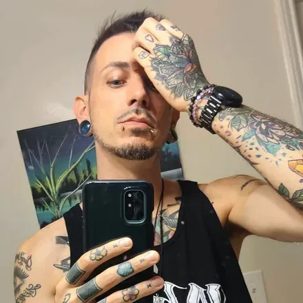 OnlyFans account  vthewolf avatar 1