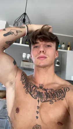 OnlyFans cuenta shoreof avatar 1