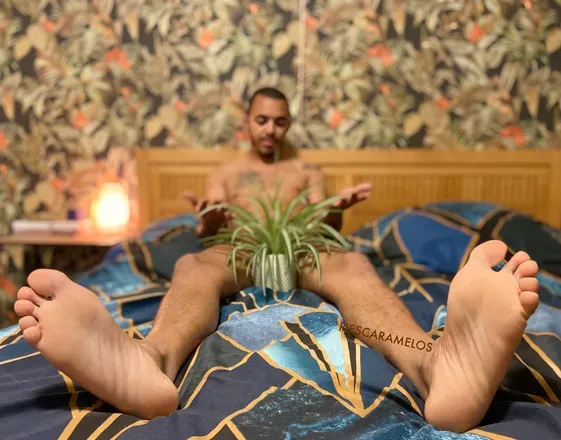 OnlyFans cuenta piescaramelos header 2