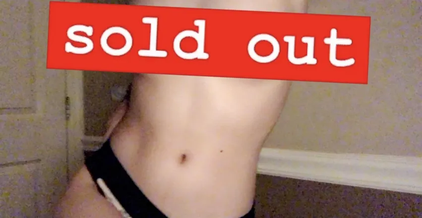 OnlyFans cuenta looraiin header 2