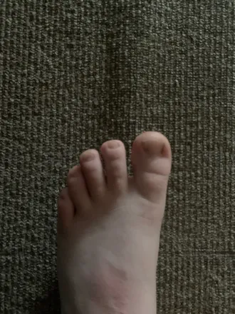 OnlyFans cuenta farmboyfeet header 2