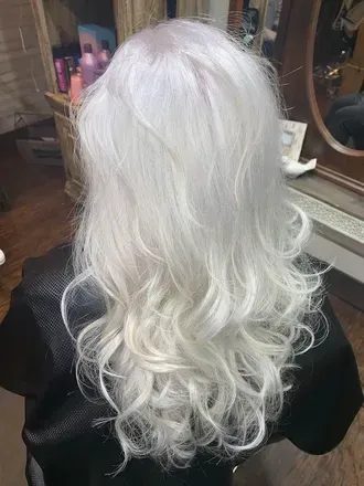 OnlyFans account  whitehairmaven avatar 1