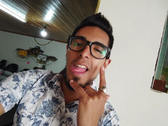 OnlyFans cuenta u140286690 header 2
