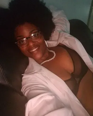 OnlyFans account  allysingrey avatar 1