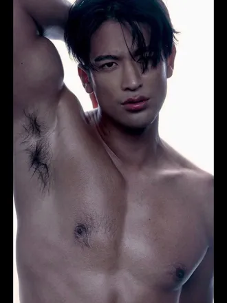 OnlyFans cuenta model_taku header 2