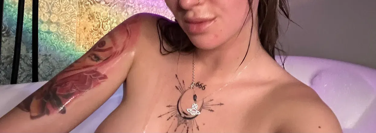 OnlyFans cuenta olivia_steele header 2