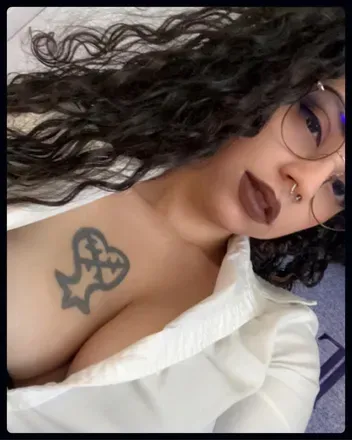OnlyFans account  usemybed avatar 1