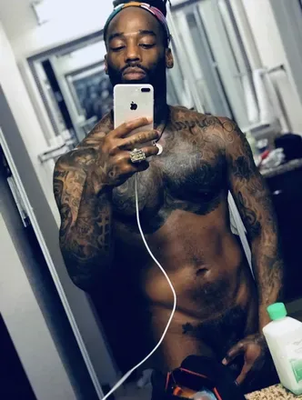 OnlyFans cuenta comfortable_inmy_skin avatar 1