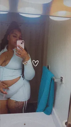 OnlyFans cuenta prettyinparadise avatar 1