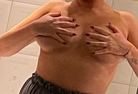 OnlyFans cuenta tinasbigtitties avatar 1