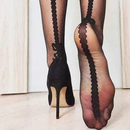 OnlyFans cuenta piesdediosa99 header 2