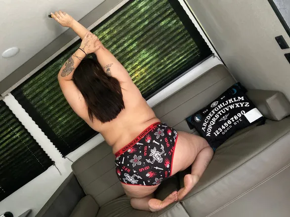 OnlyFans cuenta cocashawtie header 2