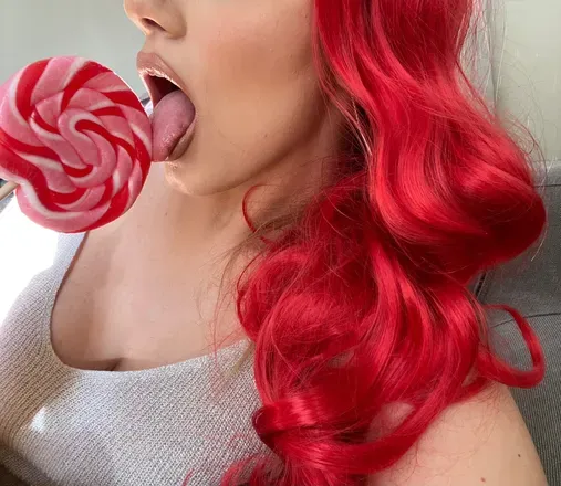 OnlyFans cuenta kylieblow avatar 1