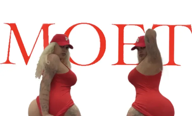 OnlyFans cuenta mrs.moet header 2