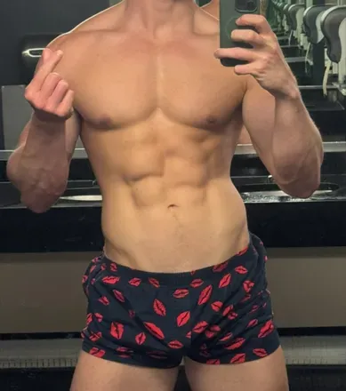 OnlyFans cuenta yummyboydummy header 2