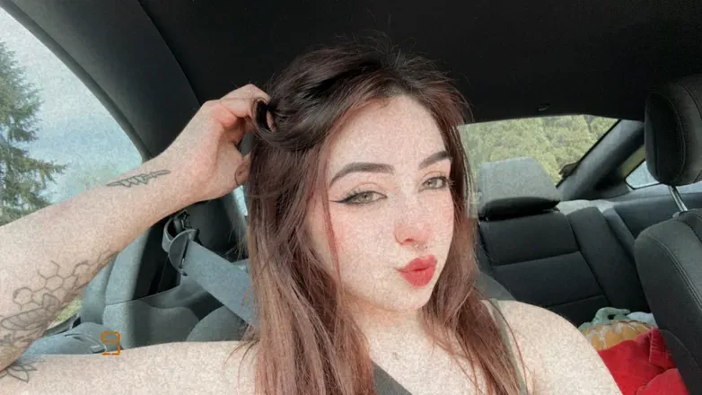 OnlyFans account  dropdead_lo avatar 1
