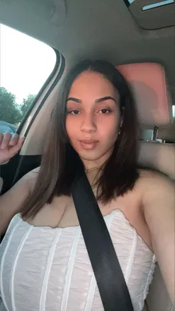 OnlyFans account  cynnmariex header 2