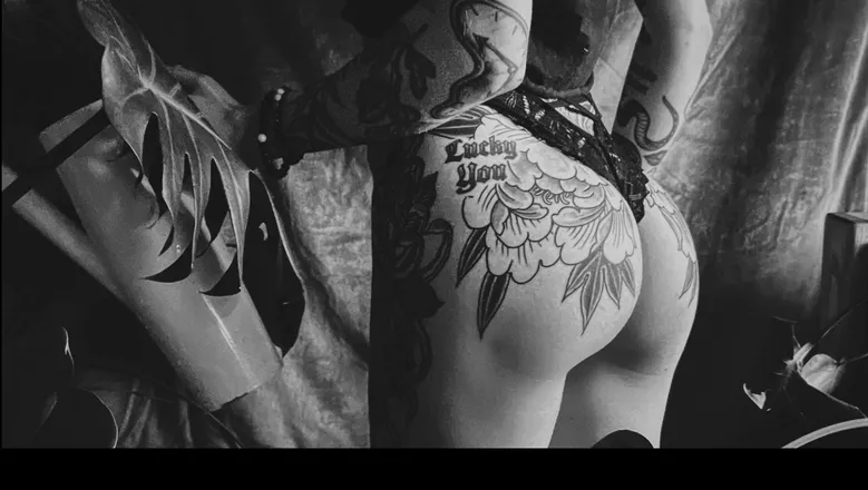 OnlyFans cuenta yourplanthoe header 2