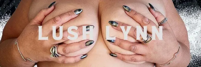 OnlyFans cuenta lushcurvylynn header 2