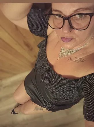 OnlyFans account  vanessza69 header 2