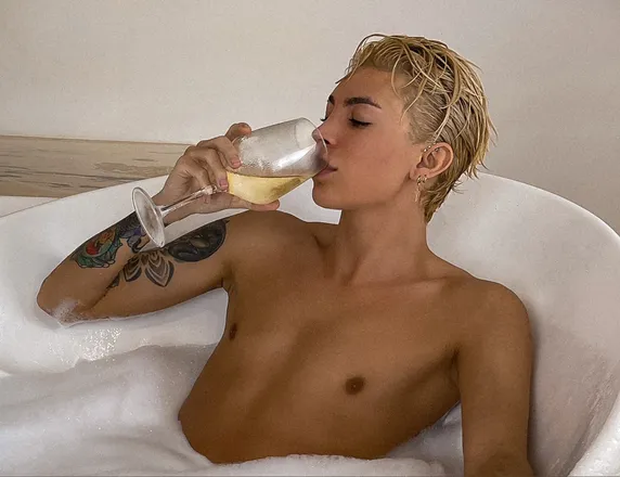 OnlyFans cuenta elonshark header 2