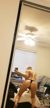 OnlyFans cuenta funwithboobs1 header 2