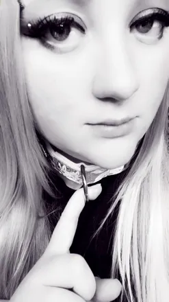 OnlyFans cuenta littleshykitten77 header 2