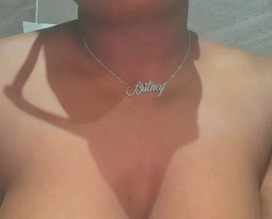 OnlyFans account  bitsofbrit avatar 1
