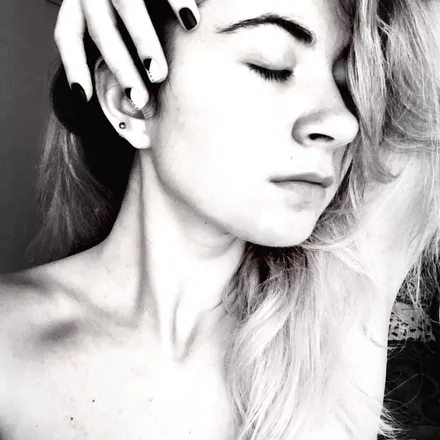 OnlyFans cuenta scarlettwild2000 header 2