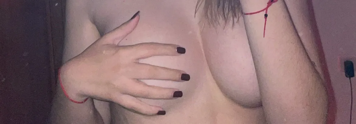 OnlyFans account  ericabat header 2