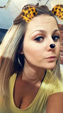 OnlyFans account  torih93 header 2