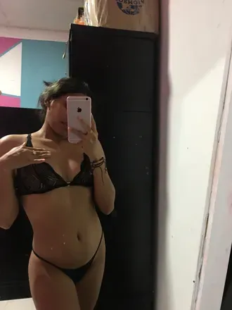 OnlyFans cuenta alix22112002 avatar 1
