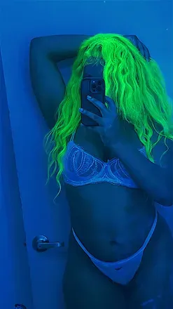 OnlyFans cuenta viaadi avatar 1