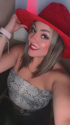 OnlyFans cuenta u261832050 header 2