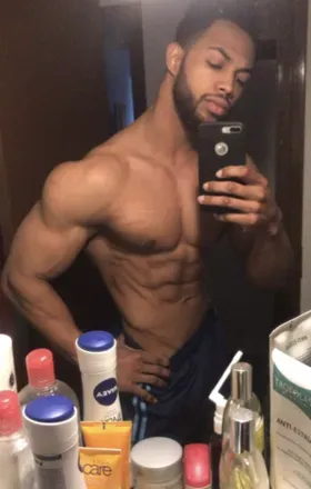OnlyFans cuenta lapdominic avatar 1