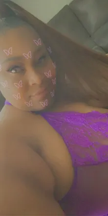 OnlyFans cuenta mz.wetwett header 2