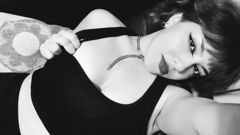 OnlyFans cuenta herecomesthepleasure header 2