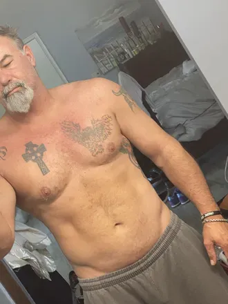 OnlyFans cuenta oilfieldsilverfox71 avatar 1