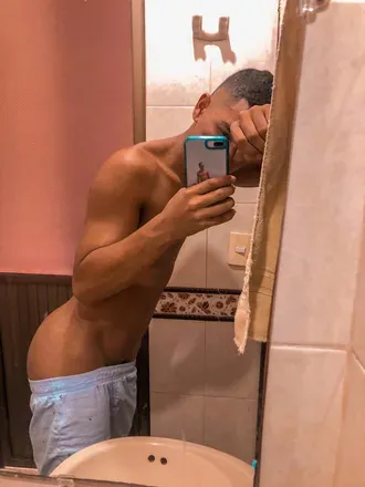 OnlyFans cuenta luiscam21 avatar 1