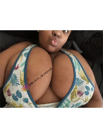 OnlyFans account  thickkbeautiifree header 2