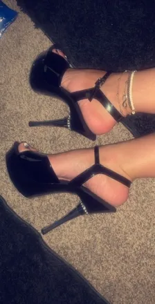 OnlyFans account  xoxo-blkheartz header 2