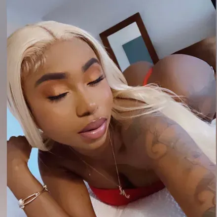 OnlyFans cuenta sweetmya101 header 2