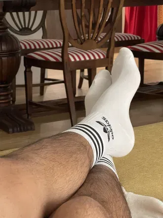 OnlyFans account  bighornyfeet avatar 1