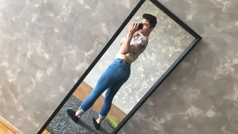OnlyFans cuenta dhkmilos avatar 1