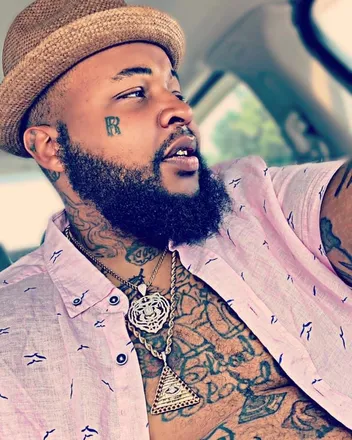 OnlyFans cuenta tattooedteddy header 2